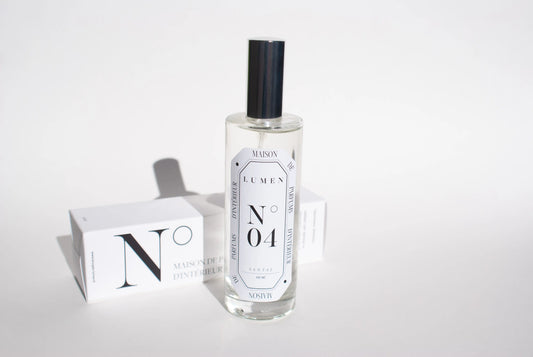 LUMEN - Vaporisateur de parfum N°04 et sa boite. Parfum santal
