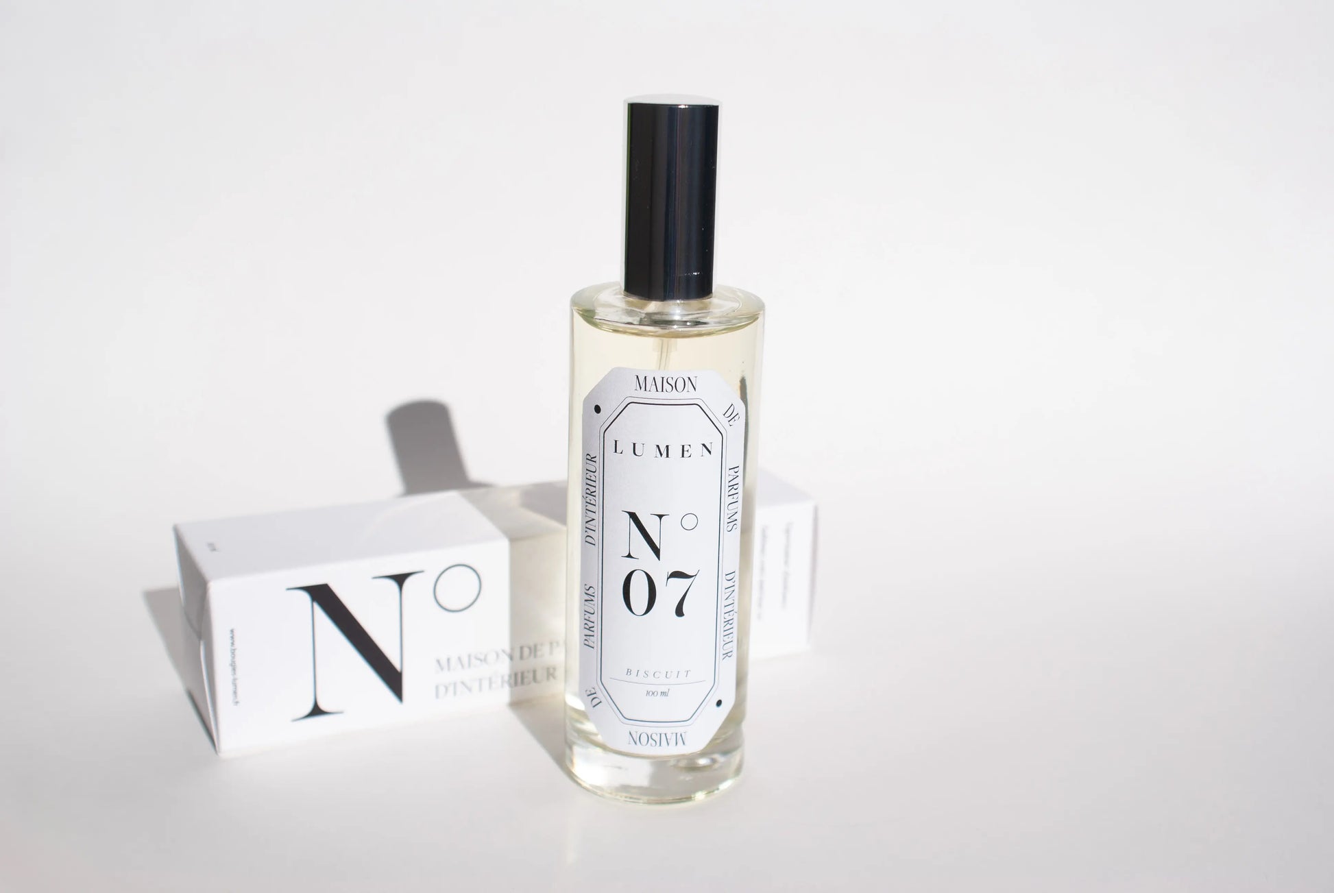 LUMEN - Vaporisateur de parfum N°07 et sa boite. Parfum biscuit d'enfance